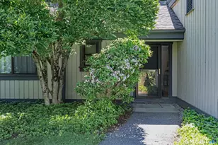 912 Heritage Vlg, Southbury, CT 06488 - Photo 2