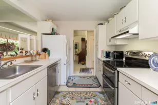 10 Heritage Circle, Southbury, CT 06488 - Photo 6