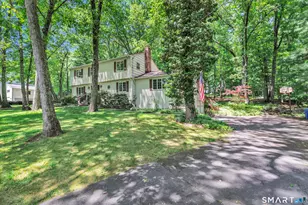 40 Owl Hill Trail, Trumbull, CT 06611 - Photo 2