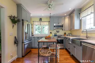 5 Apple Way, Salisbury, CT 06039 - Photo 2