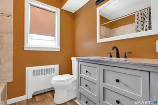 14 Roxbury Rd, East Hartford, CT 06118 - Photo 12