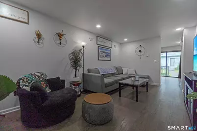 654 Longbrook Avenue #654, Stratford, CT 06614 - Photo 2