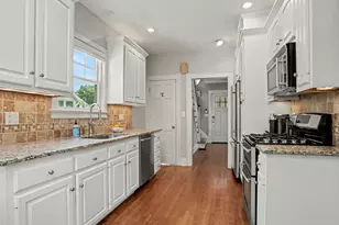 14 Winfield Ct, Norwalk, CT 06855 - Photo 10