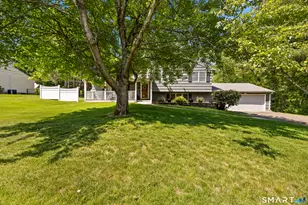 59 Surrey Dr, North Haven, CT 06473 - Photo 2