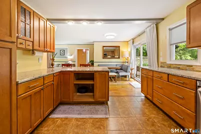 1067 Litchfield Turnpike, New Hartford, CT 06057 - Photo 6
