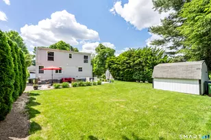 22 Rowe Pl, Bristol, CT 06010 - Photo 4