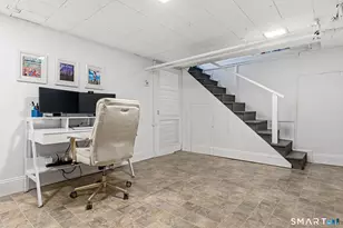 31 Puritan Ln, Stamford, CT 06906 - Photo 22