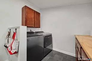 8 Wildmere Ln, Norwalk, CT 06851 - Photo 14