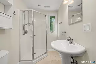8 Wildmere Ln, Norwalk, CT 06851 - Photo 16