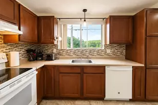 461 Spring St, Naugatuck, CT 06770 - Photo 6