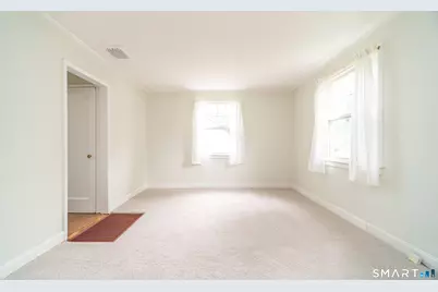 15 South Court, Meriden, CT 06450 - Photo 4