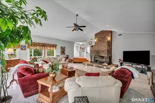 18 Grantham Rd, Wallingford, CT 06492 - Photo 8