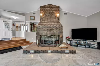 18 Grantham Road, Wallingford, CT 06492 - Photo 4
