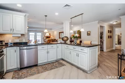 237 Fern Street #305W, West Hartford, CT 06119 - Photo 6