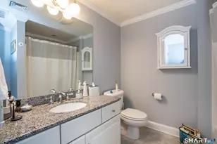 237 Fern St, West Hartford, CT 06119 - Photo 22