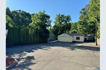 207 Burwell Road, West Haven, CT 06516 - Photo 2