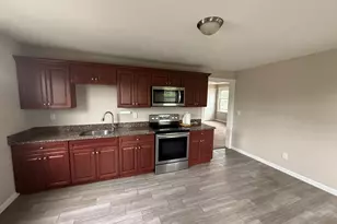 222 N Cherry St, Wallingford, CT 06492 - Photo 2