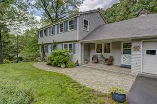 39 Woodhaven Rd, Glastonbury, CT 06033 - Photo 2