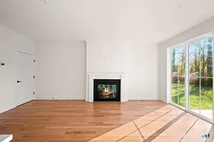 14 Fieldstone Ct, Bethel, CT 06801 - Photo 4