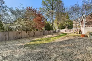 219 Hollow Tree Ridge Rd, Darien, CT 06820 - Photo 22