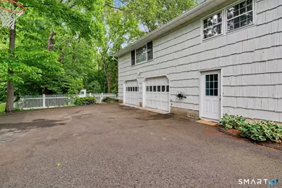 46 Midrocks Drive, Norwalk, CT 06851 - Photo 40