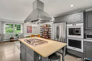 46 Midrocks Dr, Norwalk, CT 06851 - Photo 16