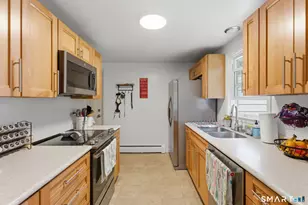 72 Woodpark Dr, Watertown, CT 06795 - Photo 4