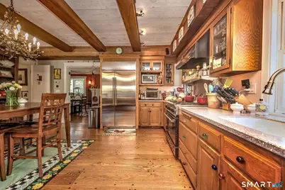 25 Center Road, Woodbridge, CT 06525 - Photo 8