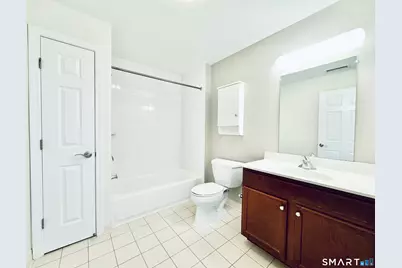 22 Fairgate Drive, Stamford, CT 06902 - Photo 10
