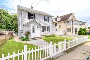 206 Ridgefield Ave, Bridgeport, CT 06610 - Photo 2
