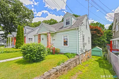 293 Pleasantview Avenue, Bridgeport, CT 06606 - Photo 22