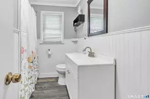 242 Marshall Ln, Derby, CT 06418 - Photo 20