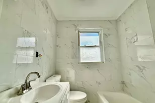 60 Stephen St, Stamford, CT 06902 - Photo 4