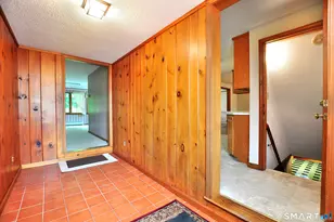 807 Jerome Ave, Bristol, CT 06010 - Photo 4