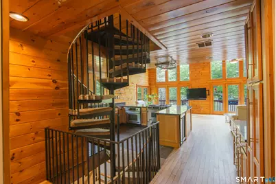 334 Ledge Road, Killingly, CT 06241 - Photo 10