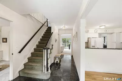 19 Georgetowne N, Greenwich, CT 06831 - Photo 2