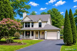 22 Arrowwood Cir, South Windsor, CT 06074 - Photo 2