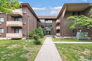 40 California St, Stratford, CT 06615 - Photo 2