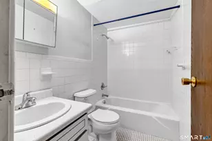 40 California St, Stratford, CT 06615 - Photo 14