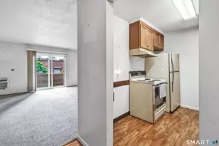 40 California St, Stratford, CT 06615 - Photo 16