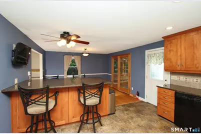 49 Preston Drive, Meriden, CT 06450 - Photo 12