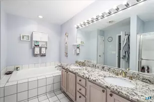 2101 Eaton Ct, Danbury, CT 06811 - Photo 22