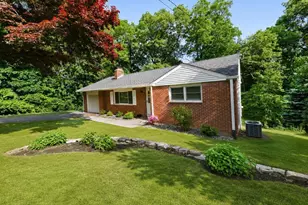 24 Ridge Rd, Cromwell, CT 06416 - Photo 2