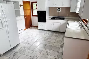 156 Putnam Ave, Hamden, CT 06517 - Photo 4