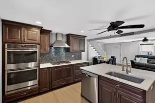 14 Oakwood Ln, Clinton, CT 06413 - Photo 12