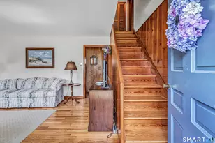 36 Romanock Pl, Fairfield, CT 06824 - Photo 4