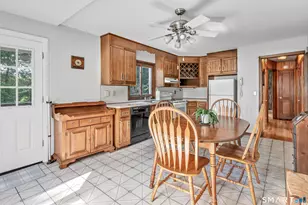 36 Romanock Pl, Fairfield, CT 06824 - Photo 16