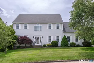 97 Island Green, Glastonbury, CT 06033 - Photo 2