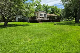 4781 Madison Ave, Trumbull, CT 06611 - Photo 4