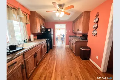 754 East Broadway, Milford, CT 06460 - Photo 10